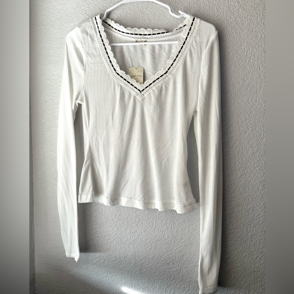 Intimately By Free People White Long Sleeve V-Neck Top With Lace Trim NWT
